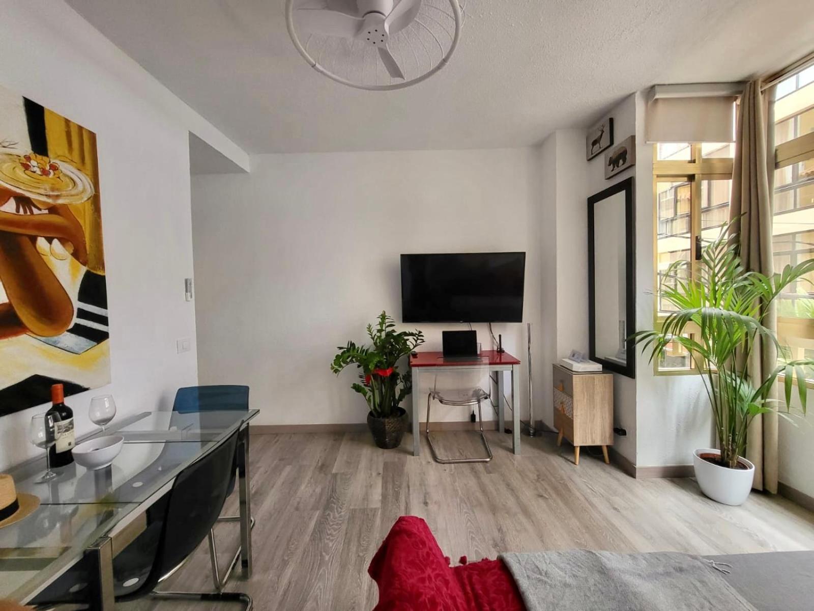 2 Bedrooms Flat 50 Mts Away From Las Canteras Beach Las Palmas de Gran Canária Exterior foto